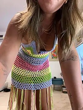 feetqueen96 online show from July 8, 4:33 pm