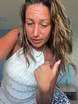 feetqueen96 online show from July 15, 4:34 pm