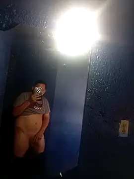 Cherrysfox1 online show from March 4, 11:11 pm