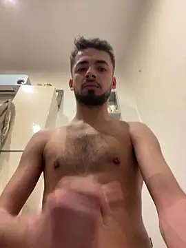 romain698 online show from February 18, 7:59 am