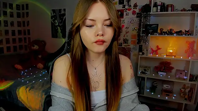 AkiraKatsu online show from March 7, 10:01 am