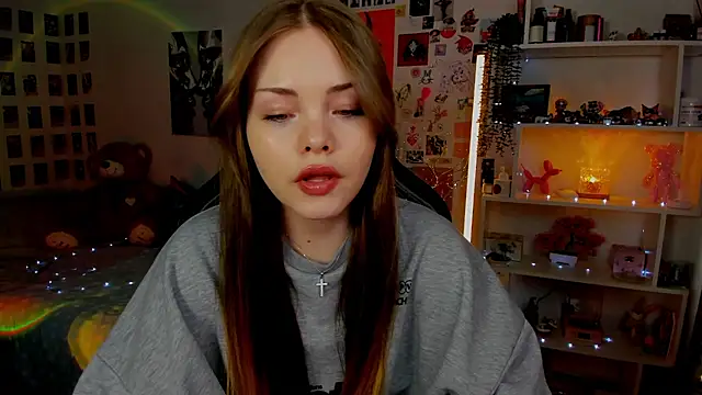 AkiraKatsu online show from March 22, 12:30 pm