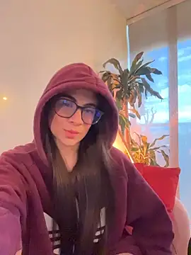 MariaIsabella8 online show from March 11, 8:26 pm