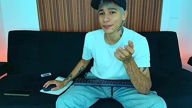 Zacktk7 online show from February 25, 11:00 pm