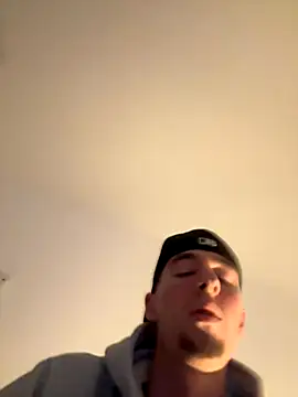 MikesWood21 online show from October 12, 11:15 pm