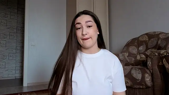 Aria Blisss online show from April 8, 2:00 am