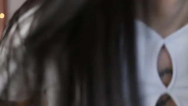 Kim Oberlin  online show from February 7, 2:15 pm