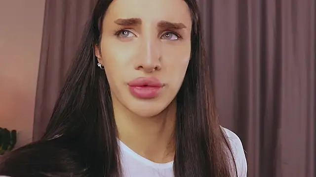 Kim Oberlin  online show from November 7, 11:32 am