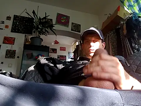 Gilgamesch1704 online show from May 31, 5:04 am