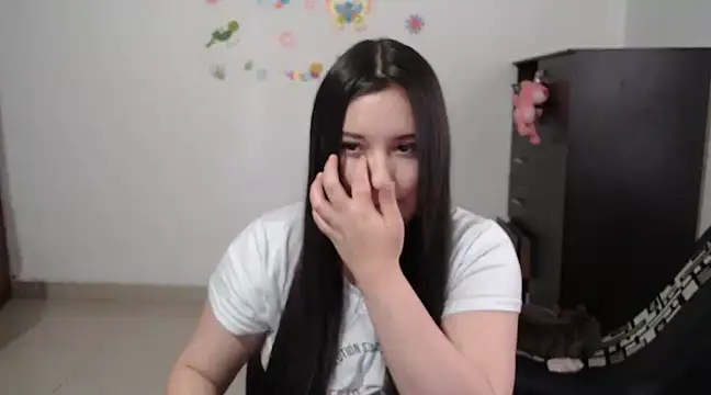 Snapshot of allison_11p chatting on January 9, 2:51 pm allison 11p online show from January 9, 2:51 pm