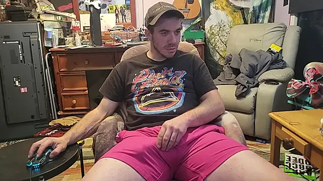 Snapshot of ScubaStevex chatting on January 10, 8:21 pm ScubaStevex online show from January 10, 8:21 pm