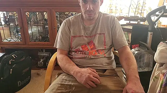 Snapshot of ScubaStevex chatting on February 11, 3:39 pm ScubaStevex online show from February 11, 3:39 pm