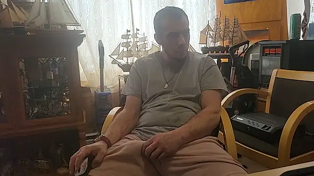 Snapshot of ScubaStevex chatting on February 25, 5:55 pm ScubaStevex online show from February 25, 5:55 pm