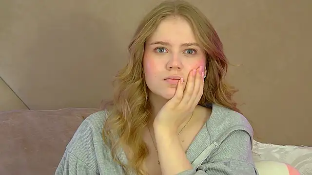 SelinSwarovski online show from November 3, 4:08 pm