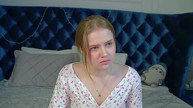 SelinSwarovski online show from December 18, 6:14 pm