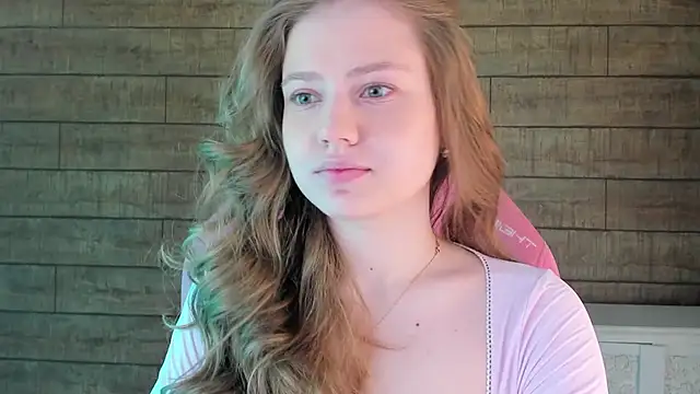 SelinSwarovski online show from April 18, 4:22 pm