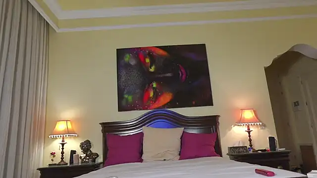 Snapshot of LunaMystyque chatting on March 14, 4:12 pm LunaMystyque online show from March 14, 4:12 pm