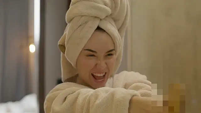 awesome anna online show from April 27, 10:46 am