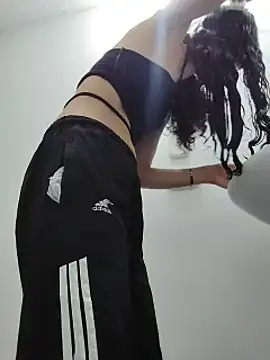 Queenjenn   online show from June 12, 7:02 pm
