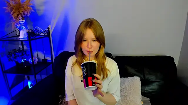 EvaStevs online show from December 25, 11:20 pm