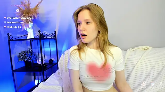 EvaStevs online show from January 4, 9:41 pm