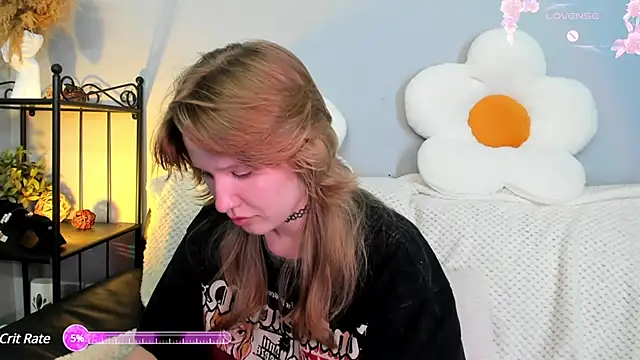 EvaStevs online show from February 14, 3:47 pm