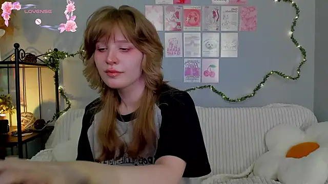 EvaStevs online show from March 20, 9:56 pm