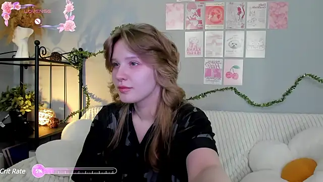 EvaStevs online show from March 21, 9:56 pm