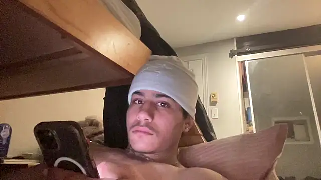 johnycash21 online show from April 15, 7:15 am