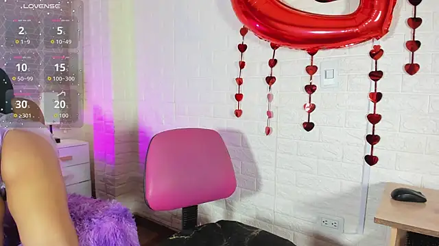 sweet kitty0110 online show from February 11, 11:59 am