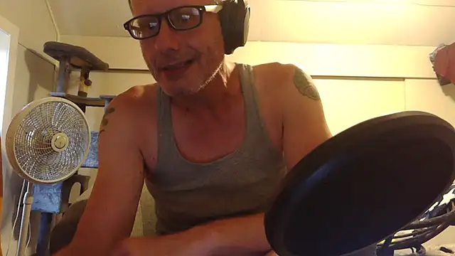 glenjamin81 online show from July 18, 12:59 am