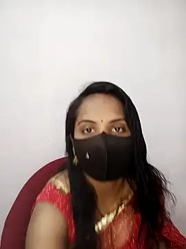 Snapshot of Choclet_bhabhi chatting on January 1, 9:39 am Choclet bhabhi online show from January 1, 9:39 am