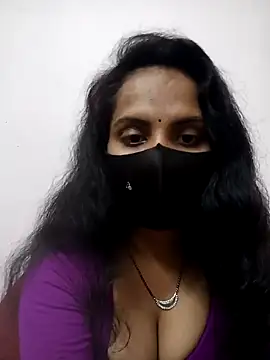 Snapshot of Choclet_bhabhi chatting on January 1, 12:44 pm Choclet bhabhi online show from January 1, 12:44 pm