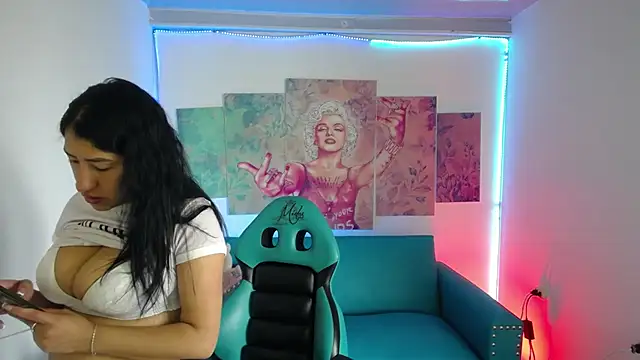 Sofi hot 4m online show from January 6, 1:48 pm