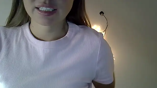 Lucky Anna online show from February 12, 8:04 pm