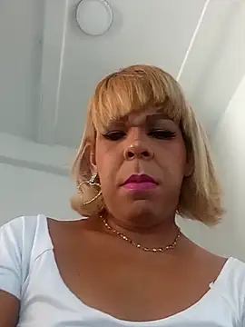 blondebitchlitle online show from March 1, 2:41 pm