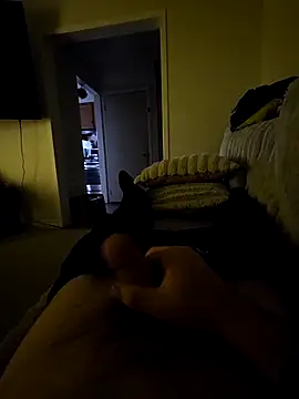 danferguson8686 online show from December 3, 7:05 am