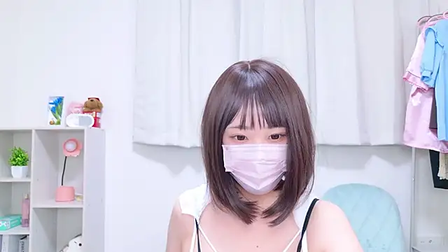 aki zzz online show from February 1, 7:15 am