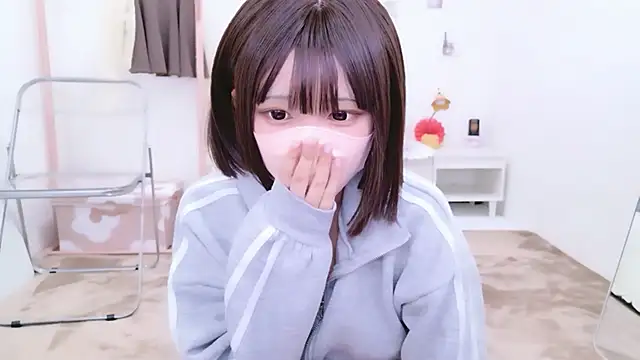 aki zzz online show from February 5, 11:42 pm