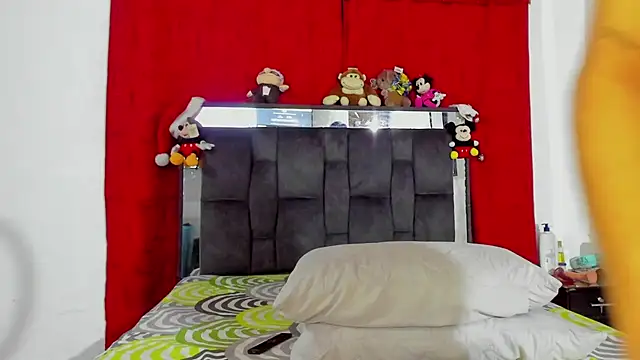 Snapshot of chloe_vasquez710 chatting on January 10, 11:08 pm chloe vasquez710 online show from January 10, 11:08 pm