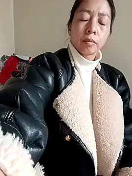 miaomiao520 online show from December 21, 4:30 am