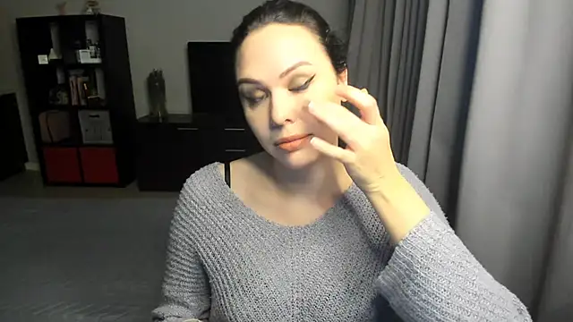 MollyCheiz online show from January 11, 1:22 pm