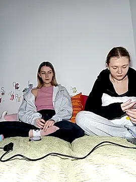 ella grays online show from February 11, 5:07 pm