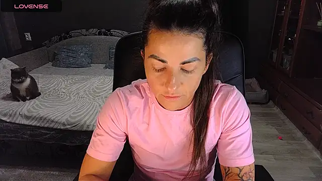 Aria Dl online show from November 11, 6:19 pm