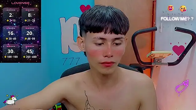 Snapshot of tanjiro_cute chatting on June 14, 4:36 am tanjiro cute online show from June 14, 4:36 am