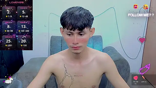 Snapshot of tanjiro_cute chatting on July 4, 6:30 am tanjiro cute online show from July 4, 6:30 am