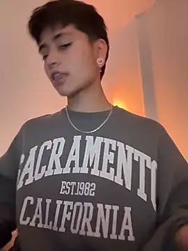 Snapshot of Chriss_gomez2 chatting on January 7, 2:36 am Chriss gomez2 online show from January 7, 2:36 am