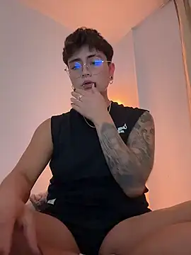 Snapshot of Chriss_gomez2 chatting on January 11, 2:38 am Chriss gomez2 online show from January 11, 2:38 am