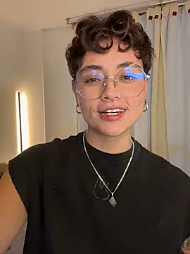 Snapshot of Chriss_gomez2 chatting on February 8, 11:19 pm Chriss gomez2 online show from February 8, 11:19 pm