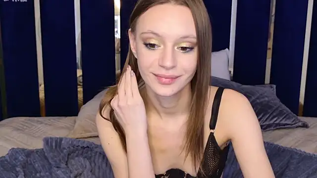 RebeccaMartons online show from January 28, 12:05 am